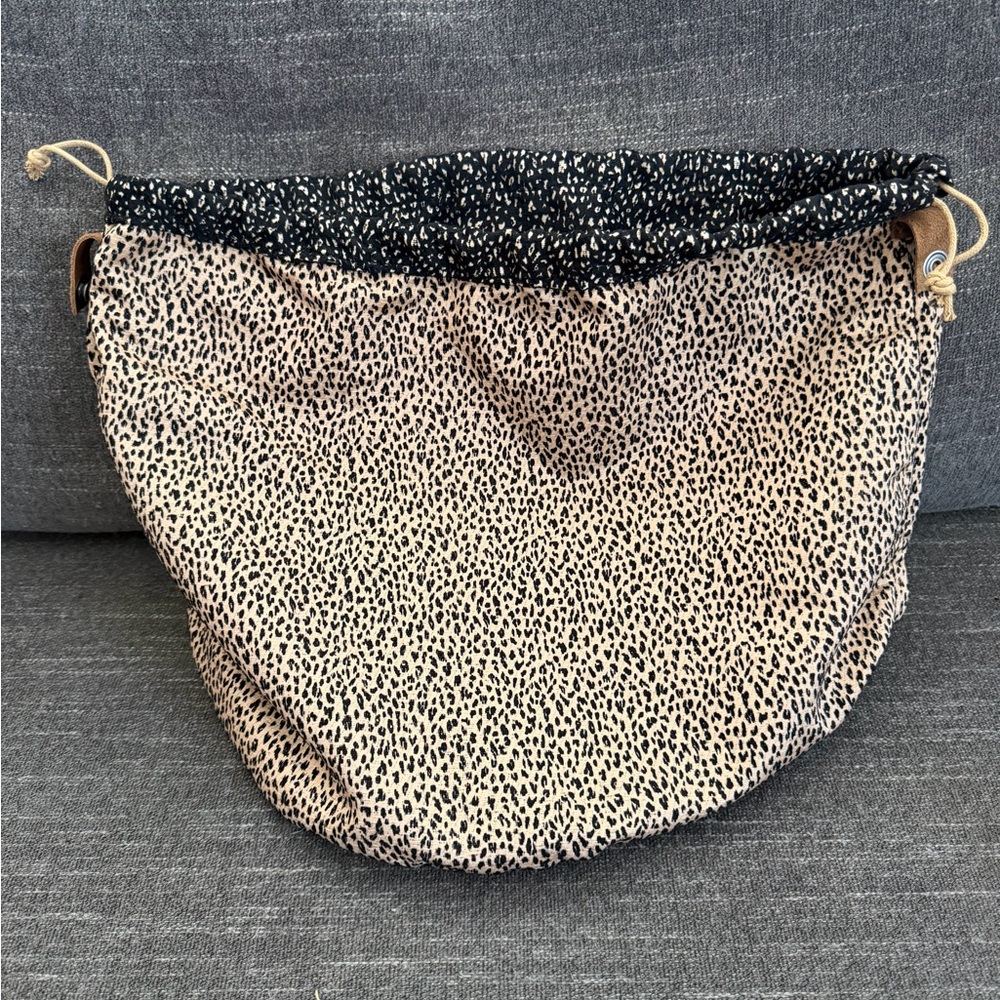 Upcycled YSL raffia tote. Custom Woven Bag with Real Leather Braided details. - Picture 7 of 15